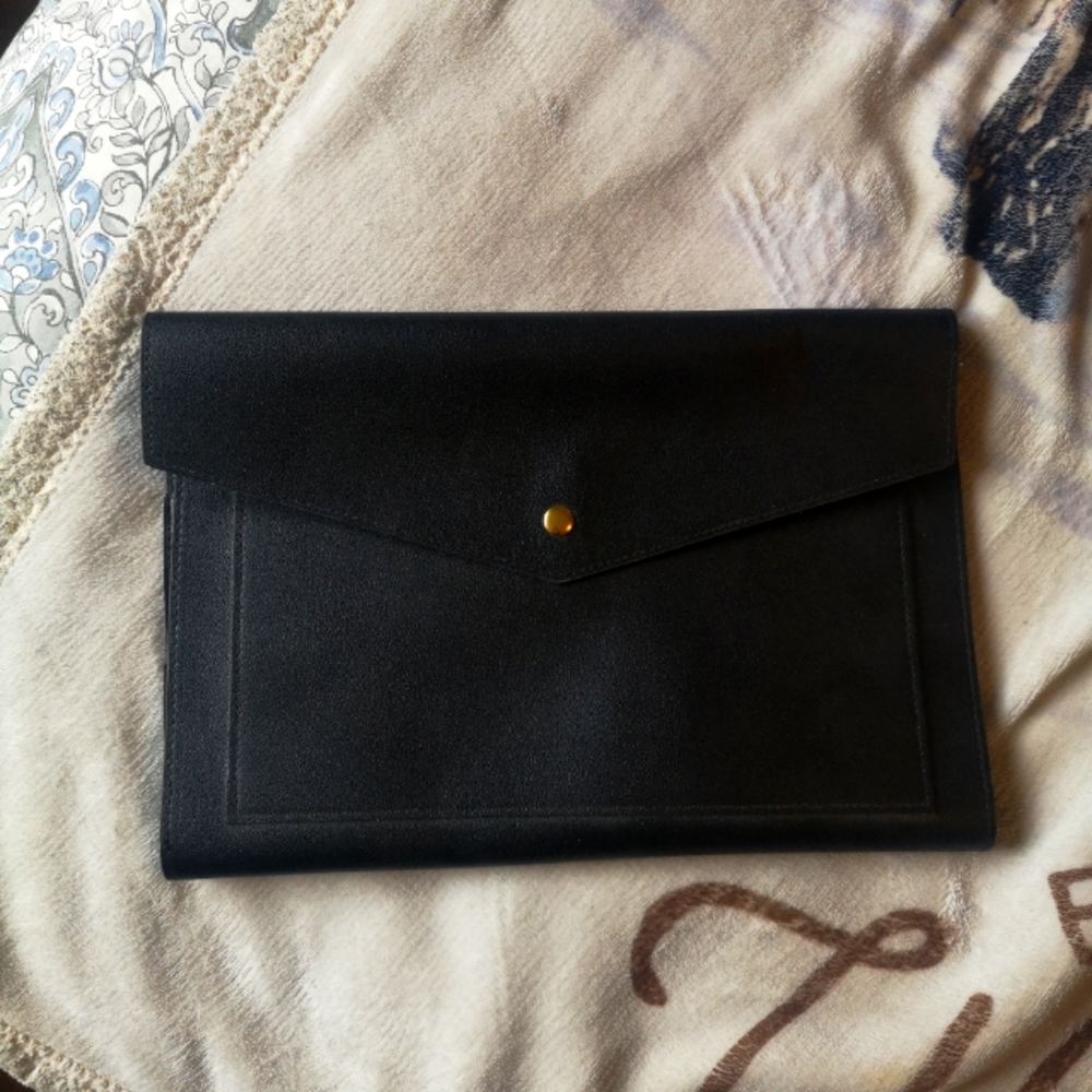 Glass Ladder & Co. Megan portfolio clutch